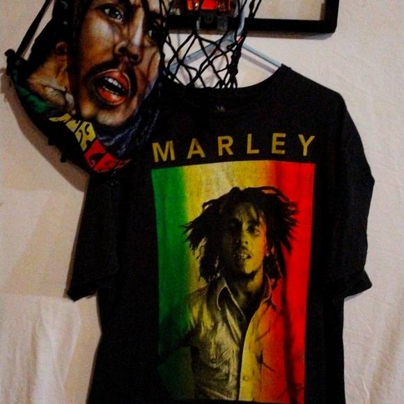 Zion Rootswear Other - Bob Marley T-shirt & Bag/2XL